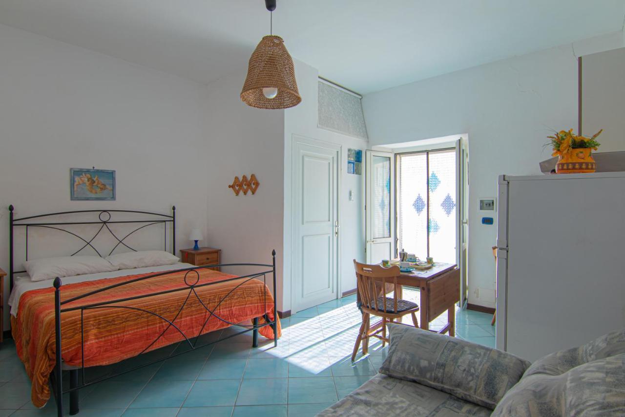Ponza Holiday Homes - Santa Maria Екстер'єр фото
