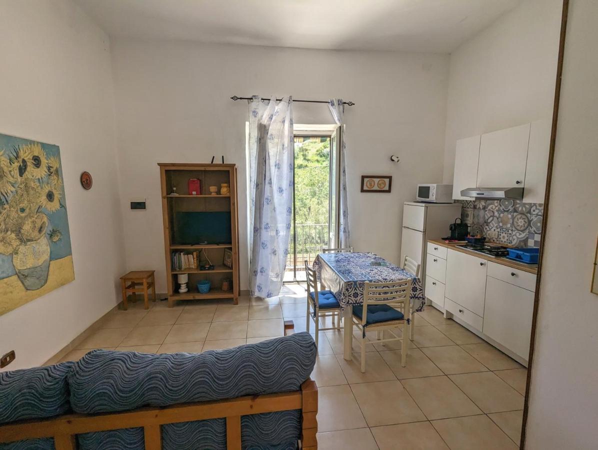 Ponza Holiday Homes - Santa Maria Екстер'єр фото